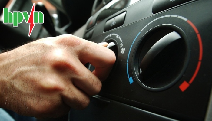 Qu&ecirc;n tắt c&aacute;c thiết bị điện tr&ecirc;n xe