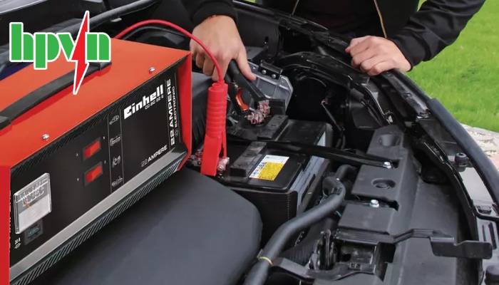 Sử dụng bộ sạc ắc quy ch&iacute;nh h&atilde;ng